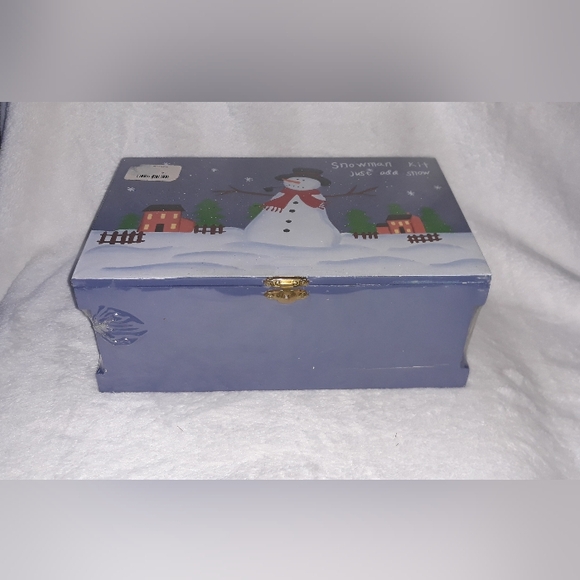 Vintage BUILD A SNOWMAN KIT IN WOOD BOX - Picture 2 of 10